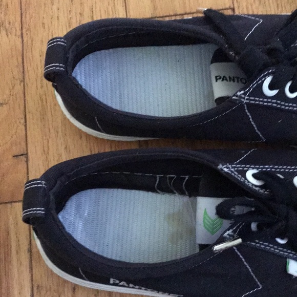 Pantone Cariuma Shoes - Picture 8 of 10